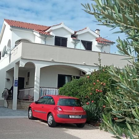 Apartments Lavanda - Free Parking And Grill يزيرا المظهر الخارجي الصورة