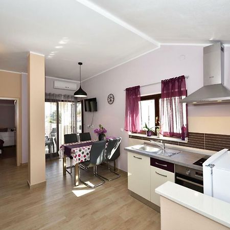 Apartments Lavanda - Free Parking And Grill يزيرا المظهر الخارجي الصورة