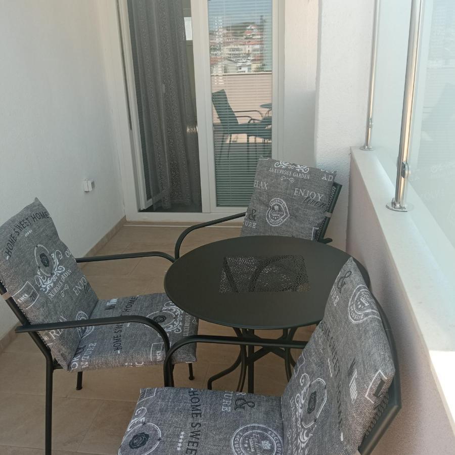 Apartments Lavanda - Free Parking And Grill يزيرا المظهر الخارجي الصورة