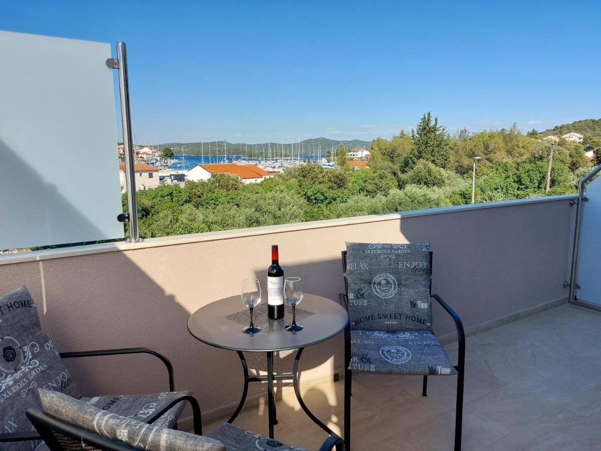 Apartments Lavanda - Free Parking And Grill يزيرا المظهر الخارجي الصورة