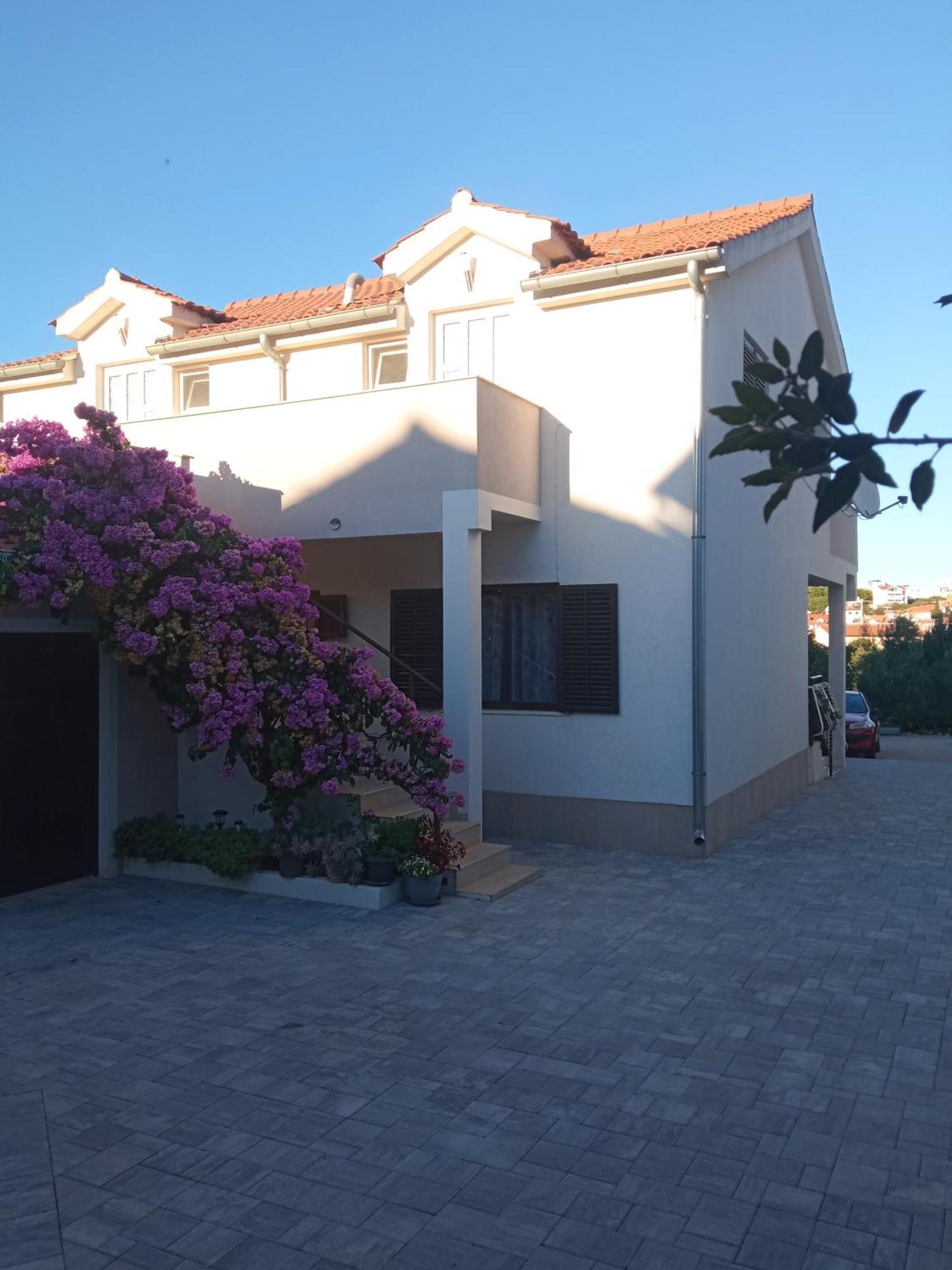 Apartments Lavanda - Free Parking And Grill يزيرا المظهر الخارجي الصورة