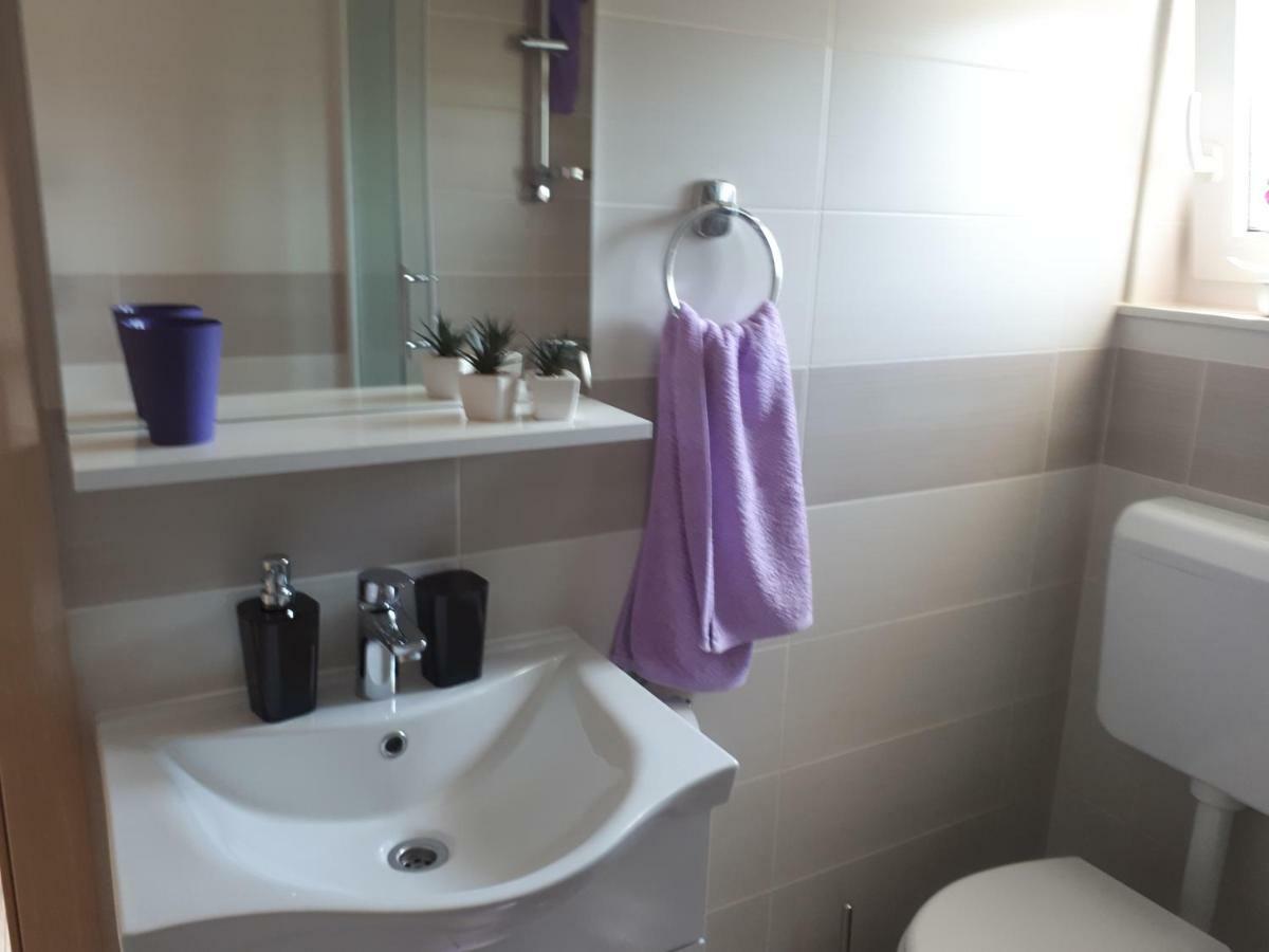 Apartments Lavanda - Free Parking And Grill يزيرا المظهر الخارجي الصورة